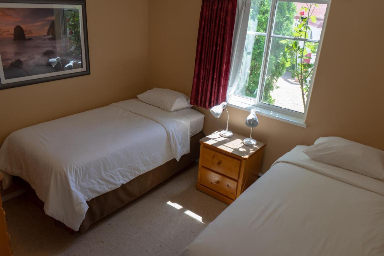 Sandy Beach Suites Osoyoos Εξωτερικό φωτογραφία