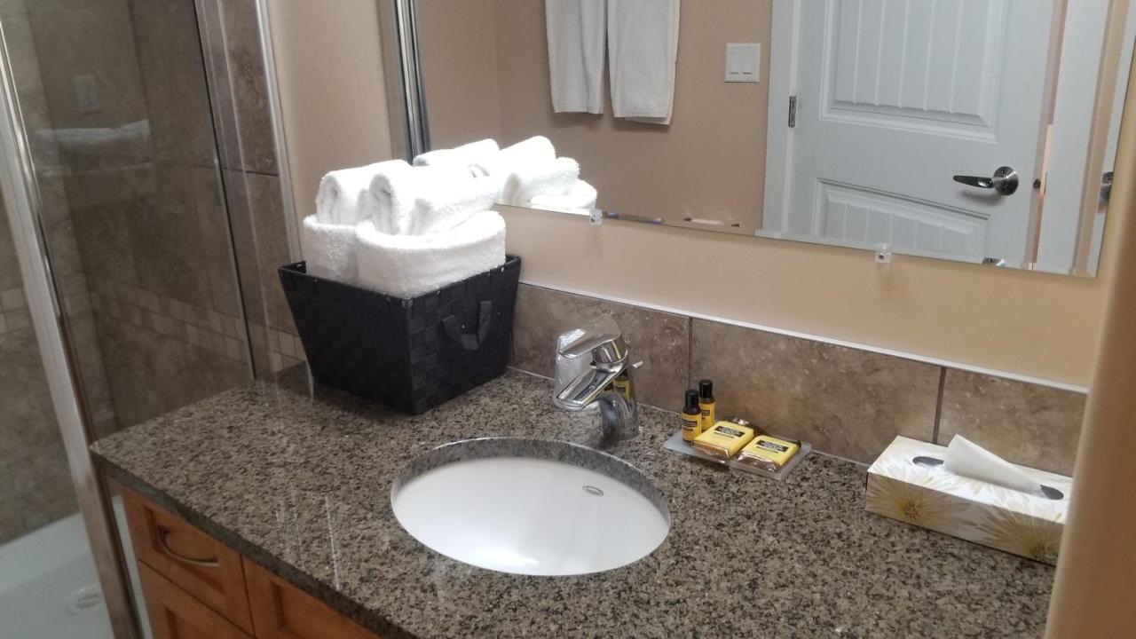 Sandy Beach Suites Osoyoos Εξωτερικό φωτογραφία