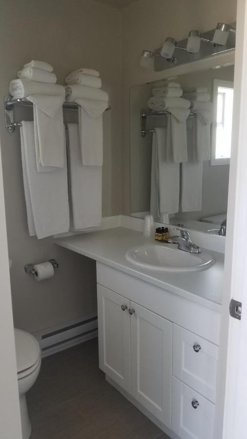 Sandy Beach Suites Osoyoos Εξωτερικό φωτογραφία