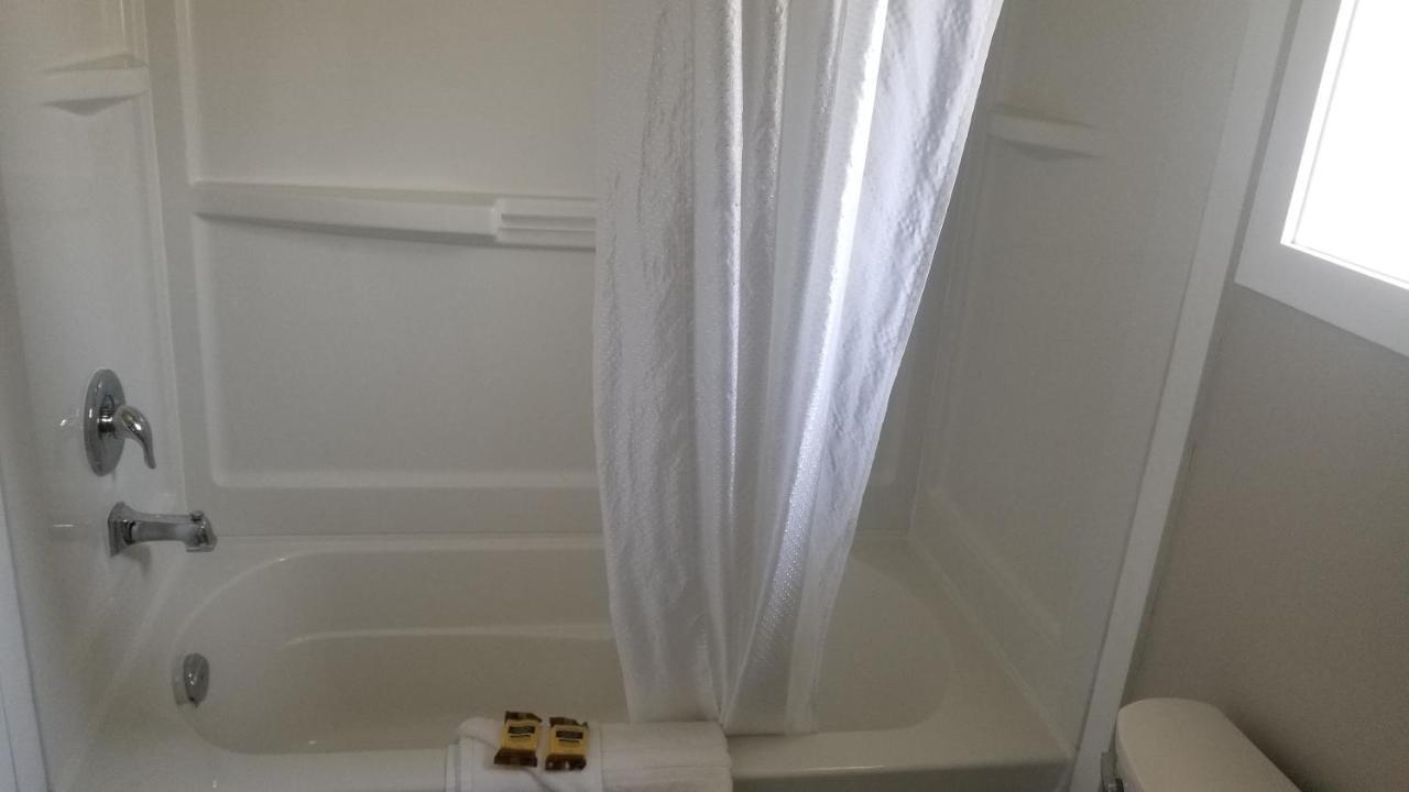 Sandy Beach Suites Osoyoos Εξωτερικό φωτογραφία