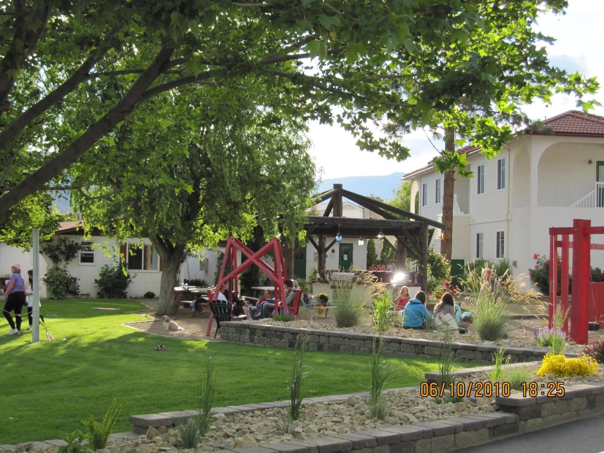 Sandy Beach Suites Osoyoos Εξωτερικό φωτογραφία