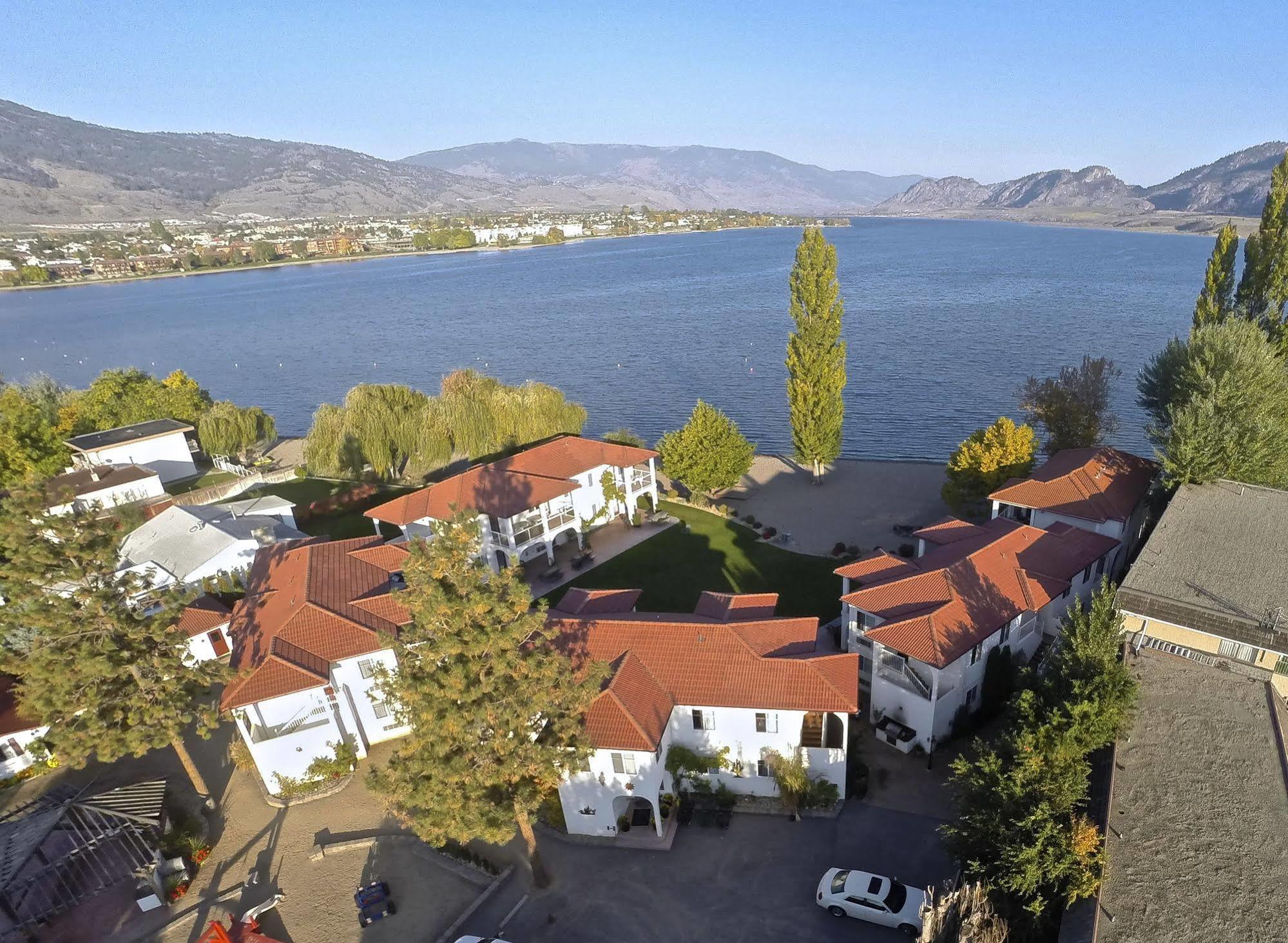 Sandy Beach Suites Osoyoos Εξωτερικό φωτογραφία